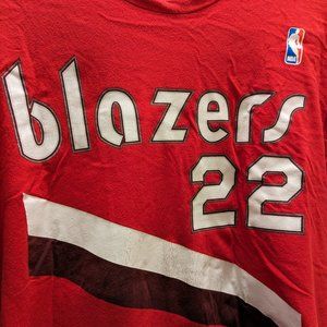 Mitchell & Ness Vintage NBA Portland Trailblazers Clyde Drexler T-Shirt